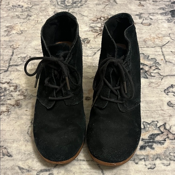 Toms Shoes - Toms Black Lace Up Women's Boots